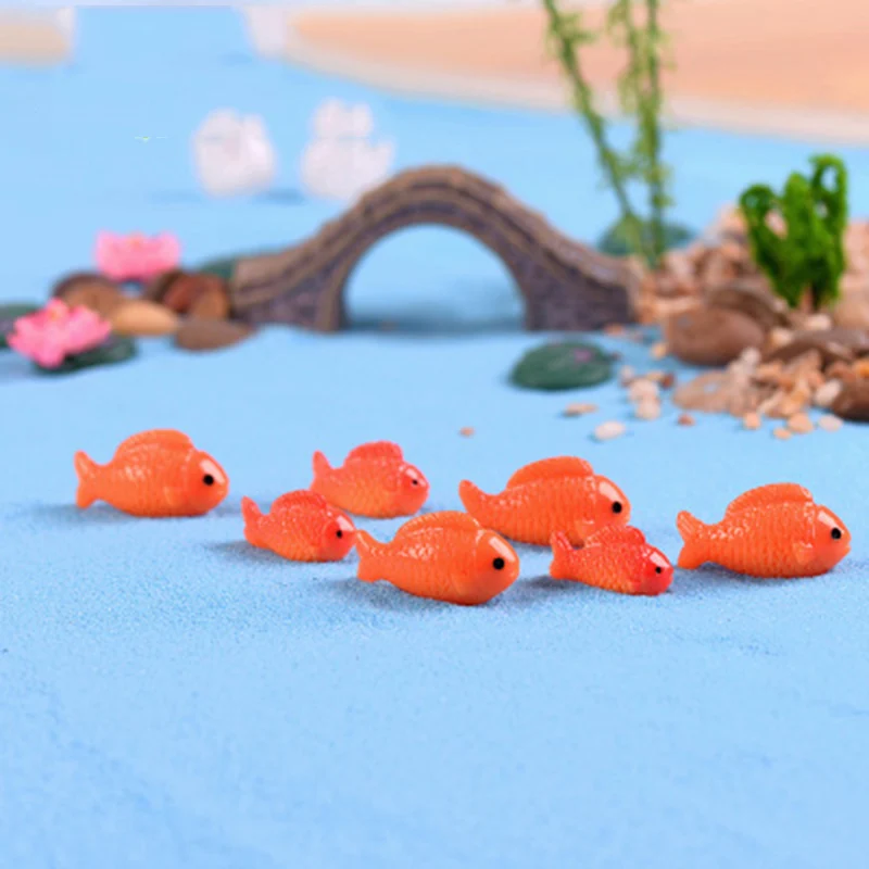 

ZOCDOU 1 Pieces Resin Fake Goldfish Carp Fish Lotus Flower Leaf grass Culture Pond Small Figurine Crafts DIY Desk Home Ornament