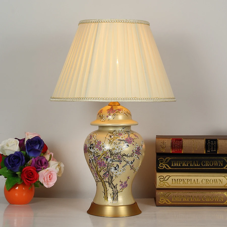 Vintage chinese bedroom living room wedding table lamp Jingdezhen porcelain ceramic table lamp art table lamp for working (10)