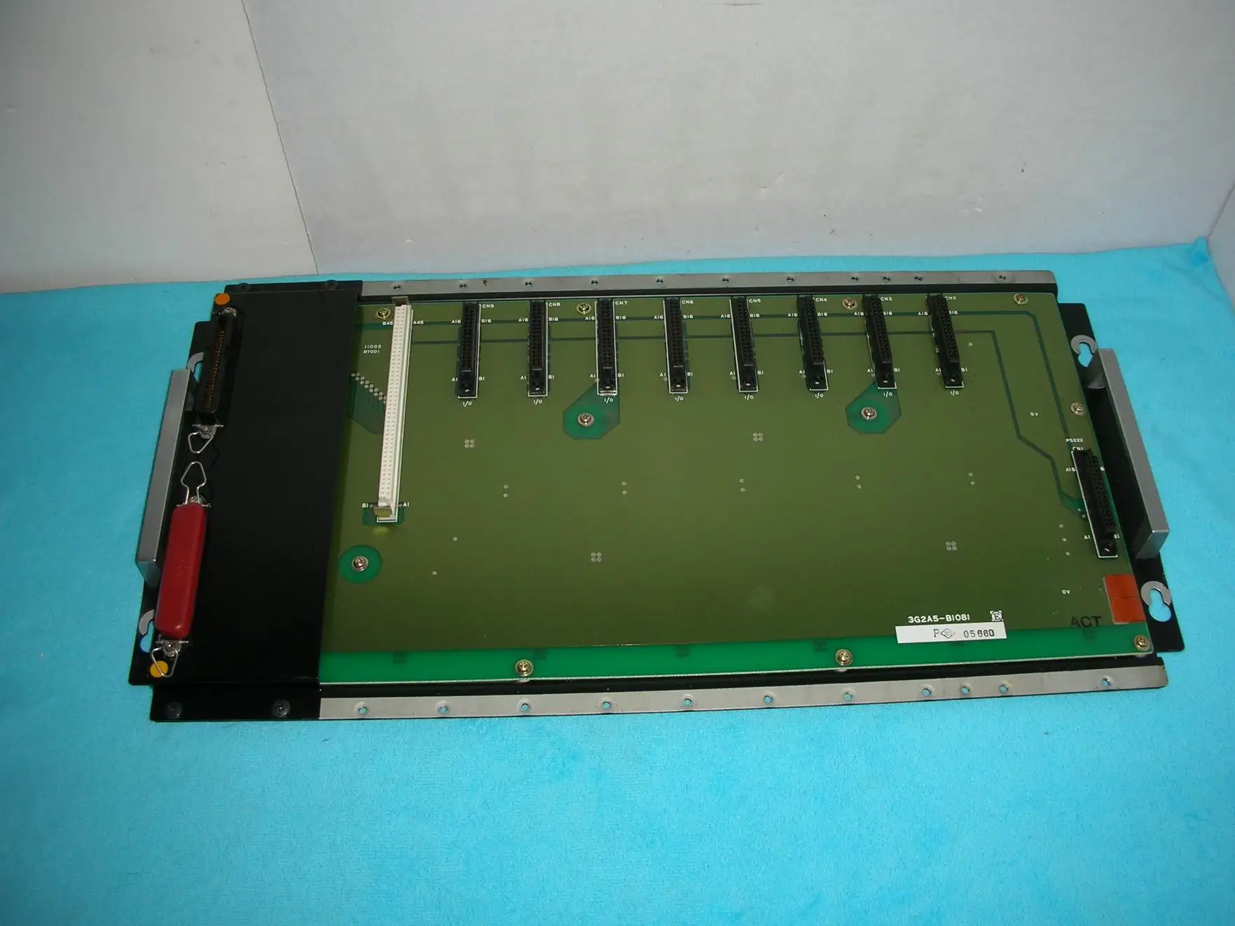 

OMRON 3G2A5-BI081 module floor PLC