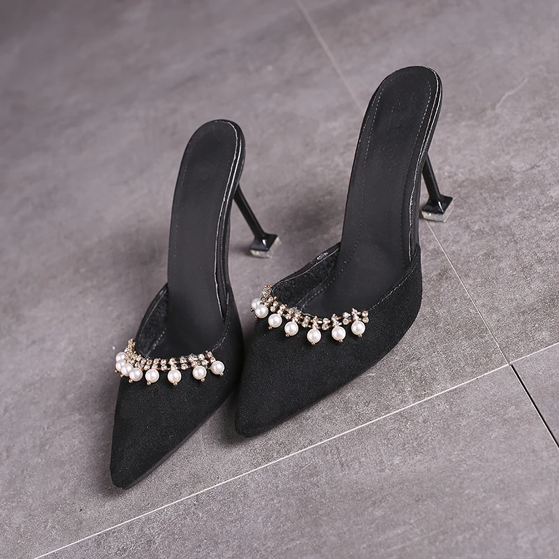 Женская обувь на высоком каблуке; тапочки; сезон весна-осень; шлепанцы с камнями и острым носком; женские модные тапочки на тонком каблуке - Цвет: Черный