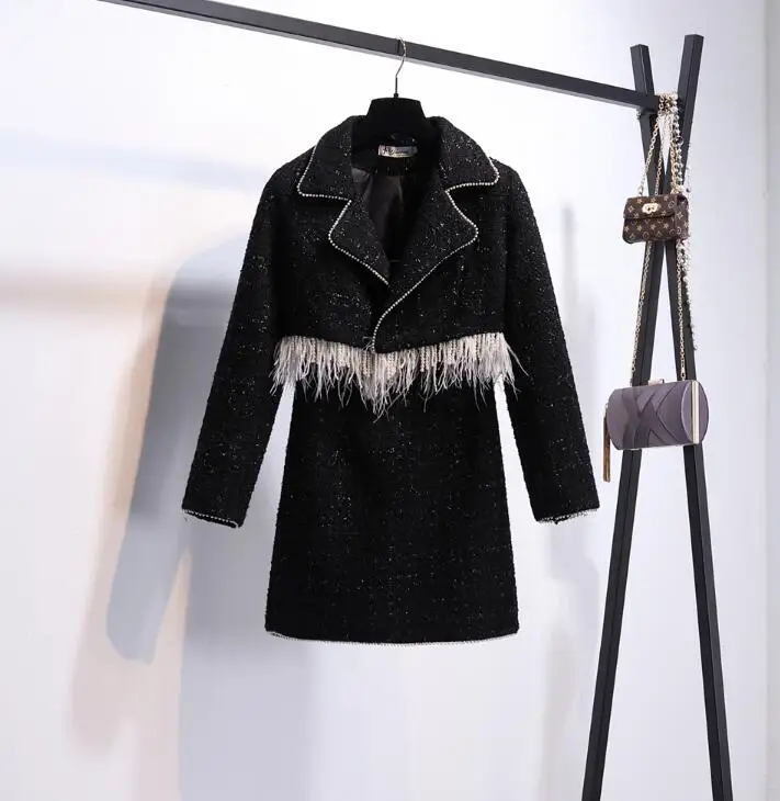 

2018 New Fashion Autumn and Winter Women's Pearl Ostrich Hair Stitching Tweed Jacket Coat + Woolen Skirt Two Piece Skirt Suits