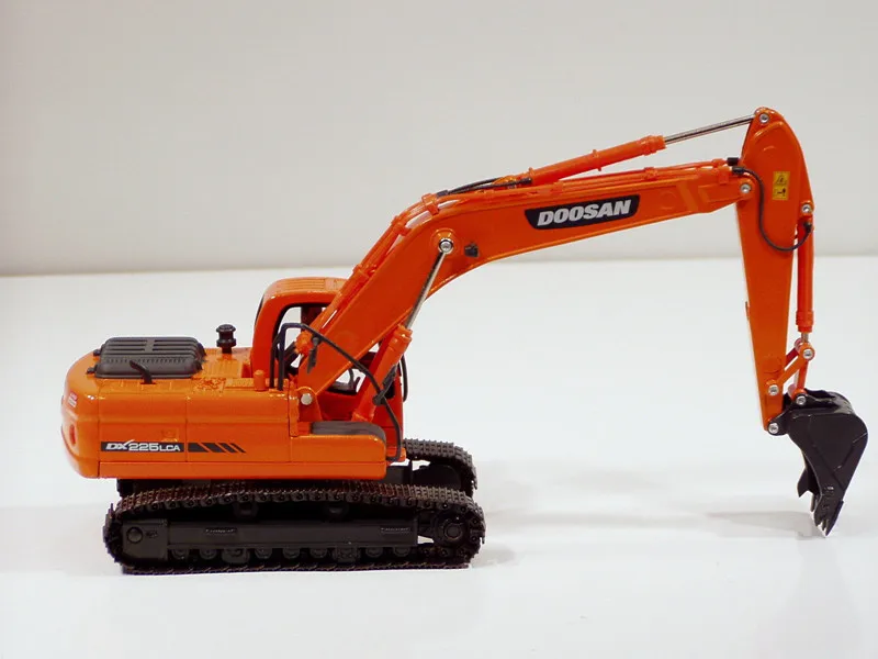 Литье под давлением модель игрушки украшения 1:40 Doosan DX225LC 9C гидравлические Экскаватор строительная техника игрушка для коллекции, подарок