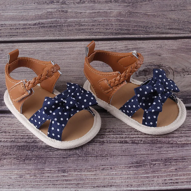 Великобритания Лето новейшая мода Младенческая Девочка босоножки анти-скольжение мягкие детские туфли подошва Prewalkers