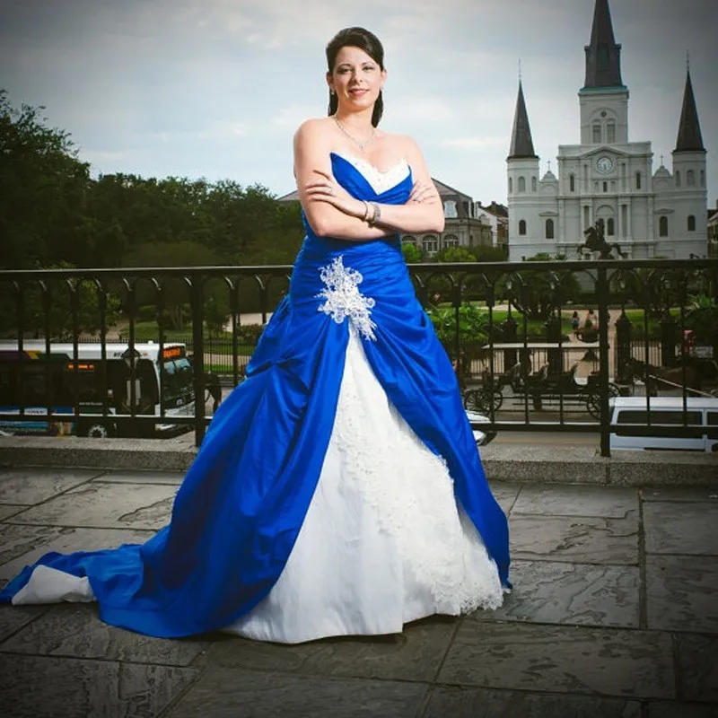 Royal Blue And White Gothic Wedding Dresses 2019 Sweetheart Lace