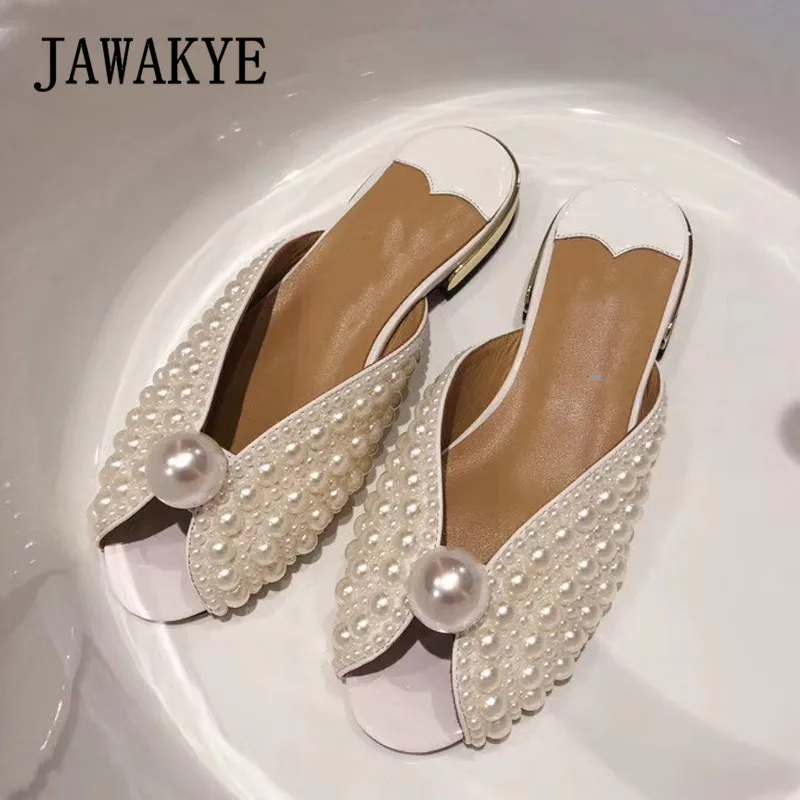 JAWAKYE/Новинка; Вьетнамки; женские тапочки на плоской подошве с жемчугом; летние туфли на плоской подошве с открытым носком; обувь для подиума; пляжные тапочки шлепанцы