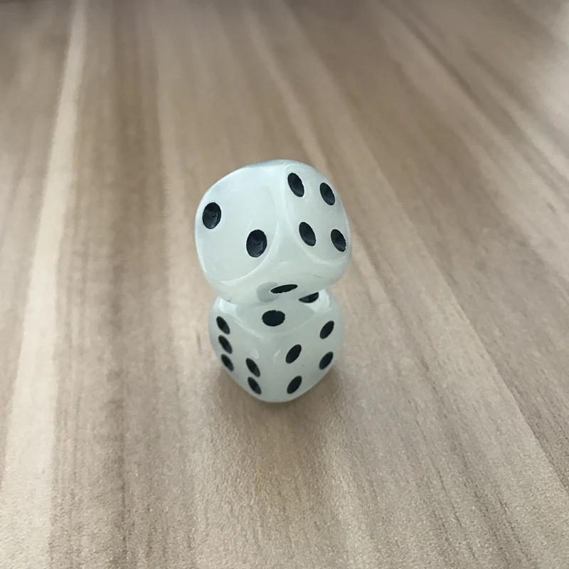 Yernea 6Pcs/Lot 16mm Luminous Dice Rounded Corner Drinking Glowing Dice Nightclub Bars Dedicated Entertainment game dice dice set
