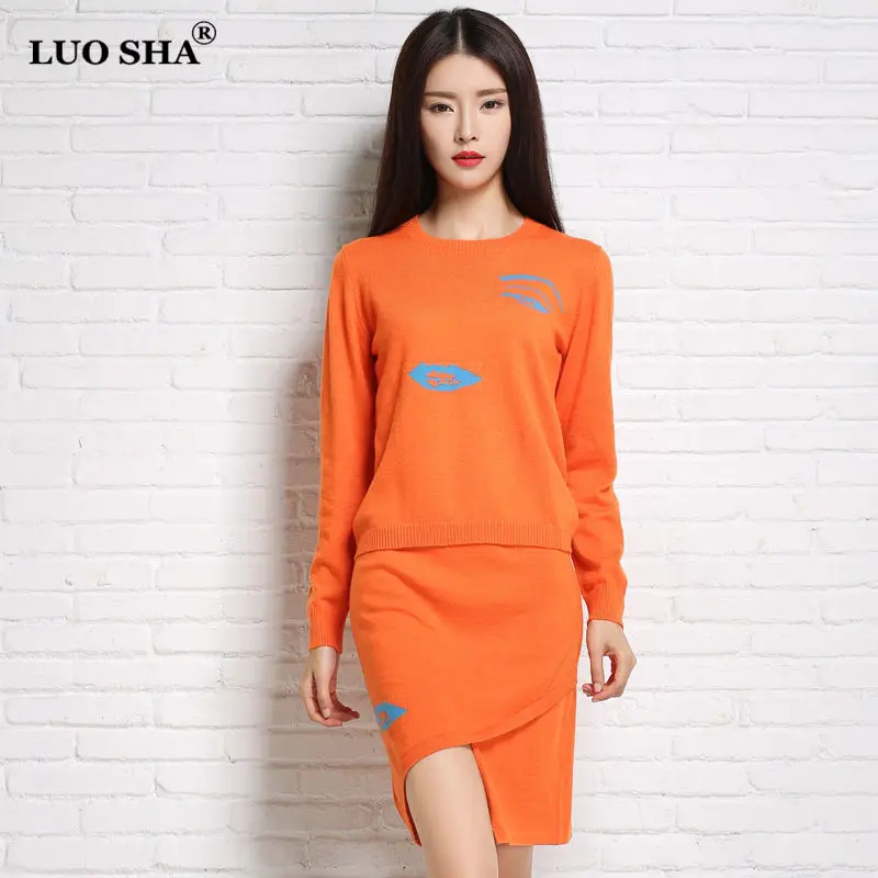 

LUO SHA New Arrival 2 Piece Set Women Suit Top and Skirt Set Female Full Length Print Top and Knee Length Two Pieces Women Set
