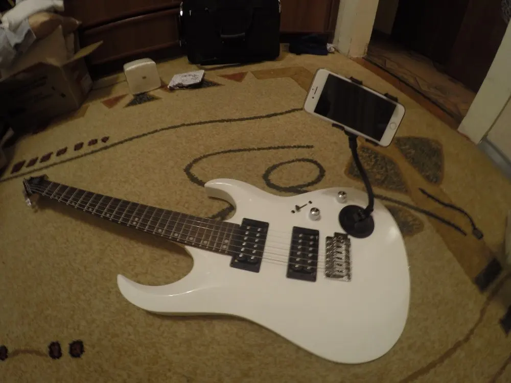 Guitar-holder-Car-holder-phone-holder-stand-anime-figure-cell-phone-guitar-holder-in-car (5)