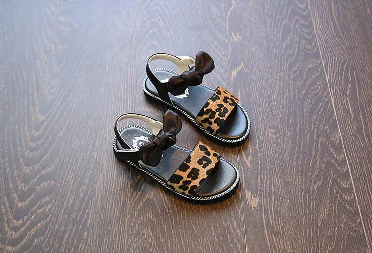 Летние сандалии-гладиаторы для девочек, новые модные детские сандалии с леопардовым принтом, обувь для девочек, сандалии на плоской