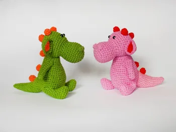 

crochet armigurumi rattle dragon model number WL0012
