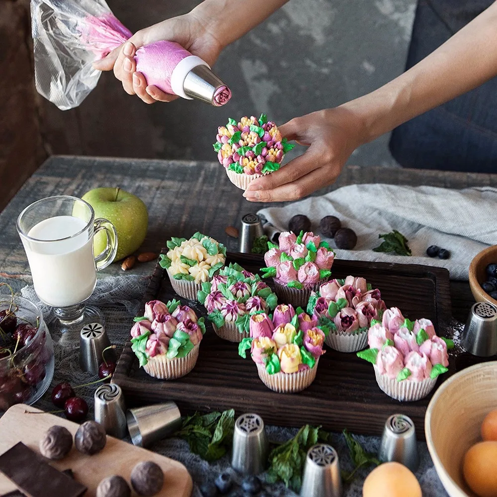 UPORS 14 Pcs Stainless Steel Pastry Nozzles Cream Russian Piping Tips Bakery Cupcake Cake Decorating Tools