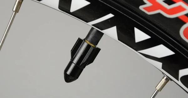500 шт. алюминиевые колпачки для шин для подставки-держатели для портативных устройств сплав покрышки для шин клапанов для США стебли клапанов автостайлинг запчасти - Цвет: black