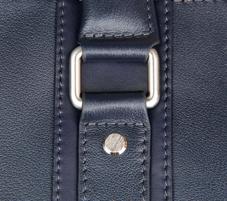 3038372337_1445275338