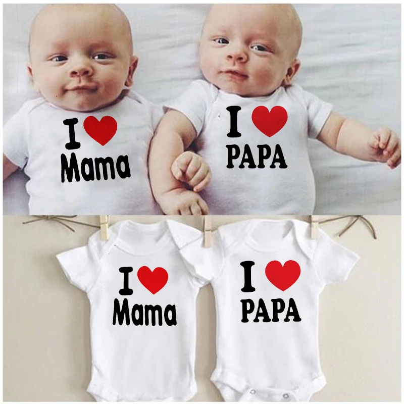 Новая одежда для маленьких мальчиков комбинезон с надписью I love mama и papa девочек