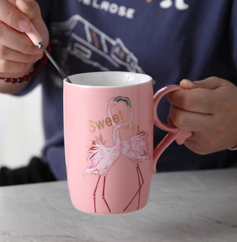 

Nordic Flamingo Creative Mug Ceramic Milk Tea Coffee Mug with Cover Spoon Large Capacity Couple Cup Drinkware Free Shipiing