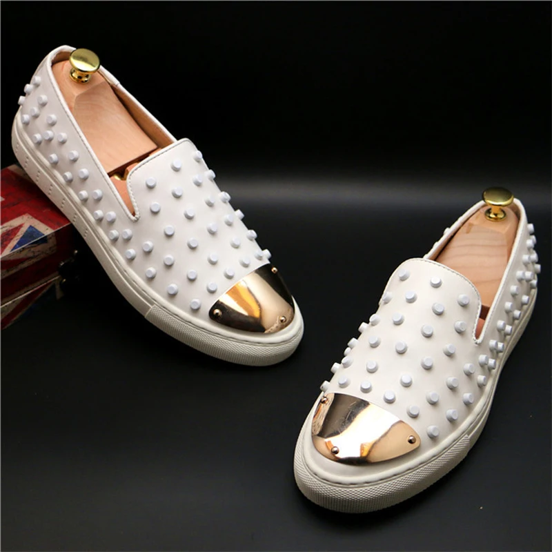 New Handmade Long Gold Rivet Men Red Bottom Loafers Gentleman Luxury Fashion Stress Shoes Men Wedding and Party Slip on Flats