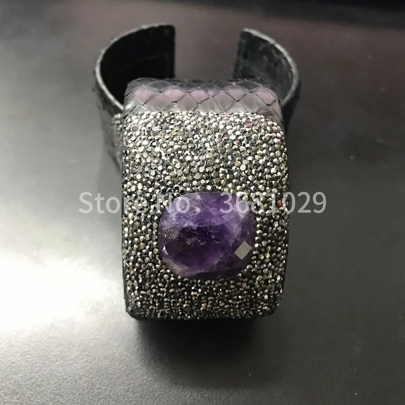 

Private customized purple crystal snakeskin bracelet with retro fashion