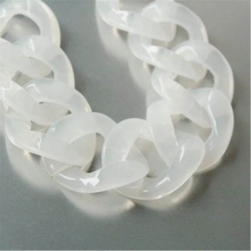 

50pcs Frost White Chunky Acrylic Curb Chain Links, Plastic Curb Chain Links, Open Link per Size 39mmx33mm