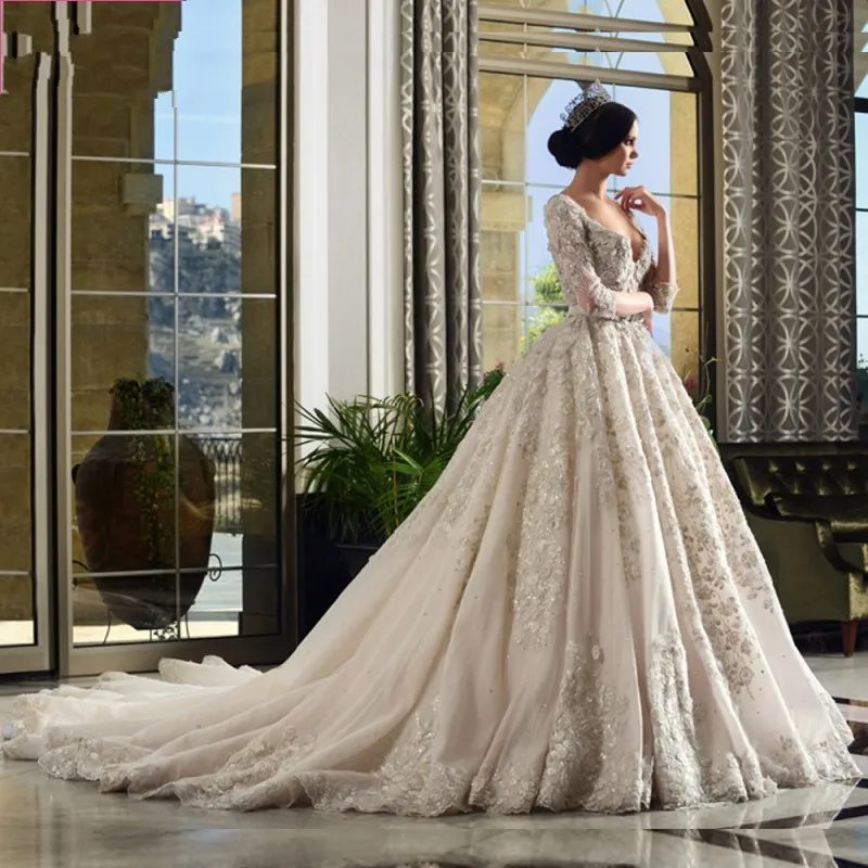 2017 Vintage Cathedral Train Wedding Dress Lace Long