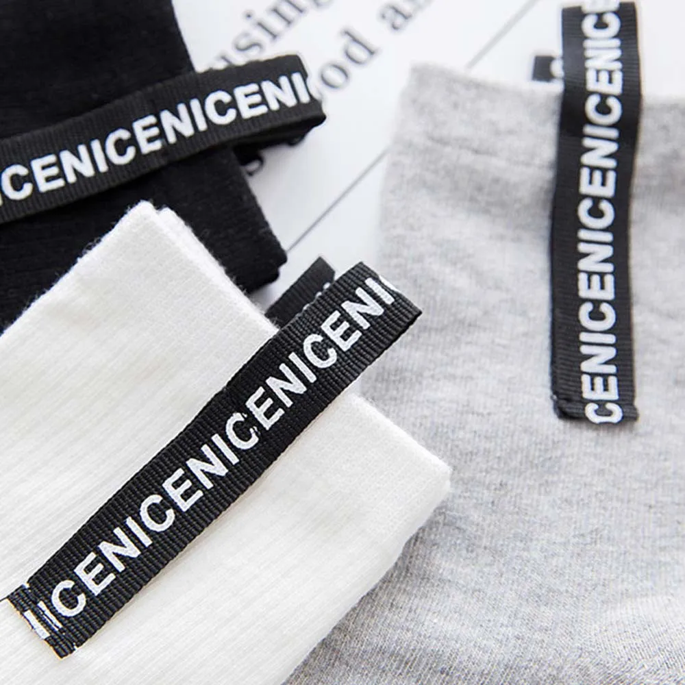 

2019 Hot Sale Fashion Women Casual Letter Socks Design Multi-Color Warm Winter Les chaussettes absorbent la transpiration Thin