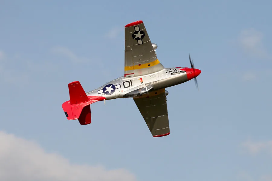 FMS в коем случае Warbird 1400 мм 1,4 м P51 P-51D Mustang красный хвост RT новые V8 PNP прочный приводимого в движение с помощью электропривода большие масштабные радиоуправляемые модели самолет