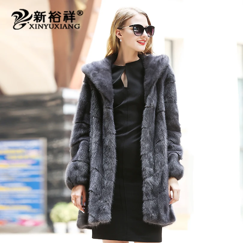 Модные из натуральной норки меха с капюшоном пальто женщина полным ходом с полосатой вырезать толстые Обувь на теплом меху пальто