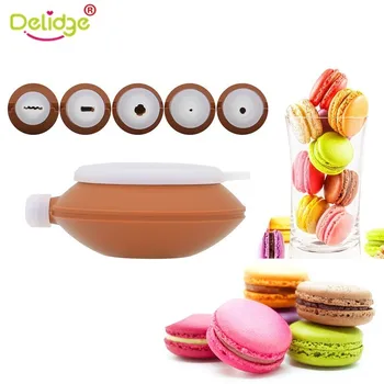 

1 Set Silicone Baking Pot Muffin Macaroon Macaron Piping Baking Tool Cake Decorating Pen 5 Nozzles Pastry Kitchen Accessory