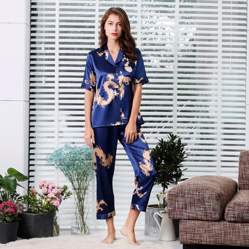 Рисунок 5 - Парные шелковистые пижамы