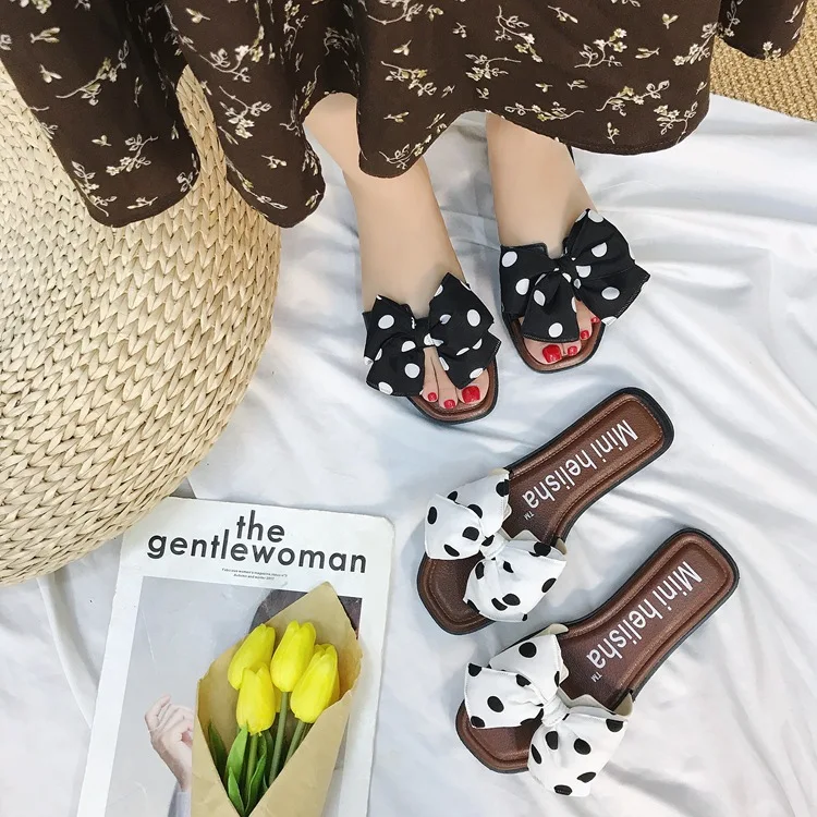 

Women's Fashion Summer One-word Slippers for Women Wearing Beach Shoes with Slip-proof Flat Bottom and Butterfly-knot Slippers