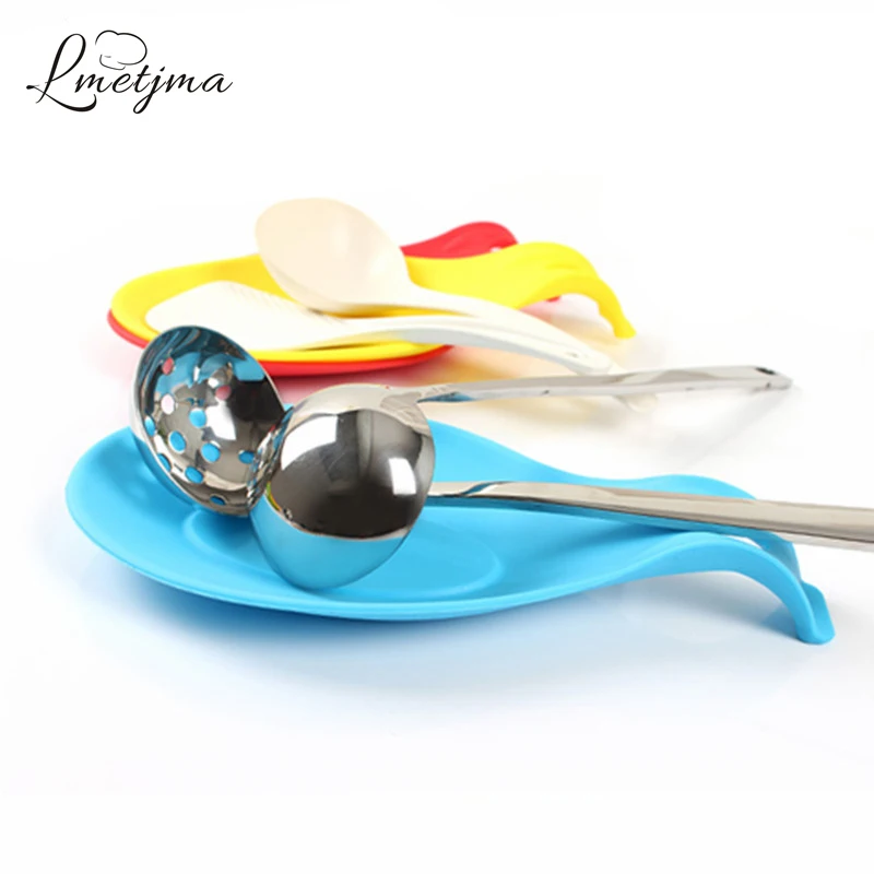 LMETJMA Silicone Spoon Rest Heat Resistant Mat Spoon Fork Knife Holder Non Slip Spoon Holder