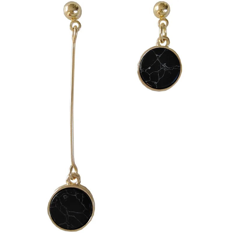 

Asymmetric Simple Metal Minimalist Geometry Line Thread Clip Earrings Women Round Disc Resin Slice Clip on Earrings No Pierced