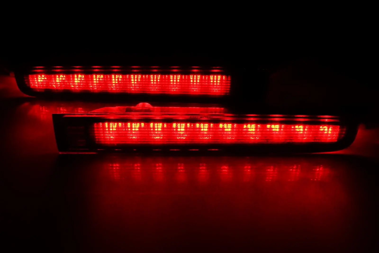 Top For VW T5 Transporter Barn Door Red LED High Level Brake Stop Light Black Lens L+R 18
