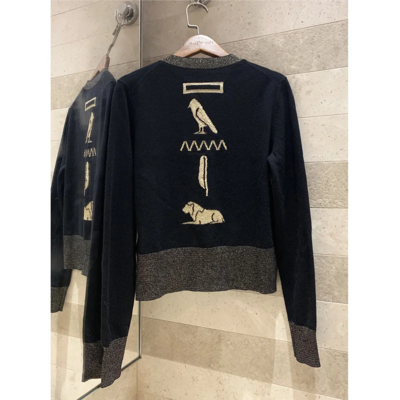 

New solid color cardigan long-sleeved knit sweater women's casual cardigan Back beetle embroidery high quality coat