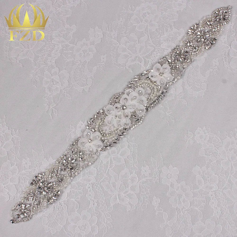 (5 штук) оптом Rhinestone Аппликации для Свадебные платья железа на кристалл Стразы