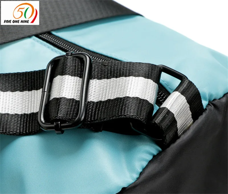 3606233247_327077034