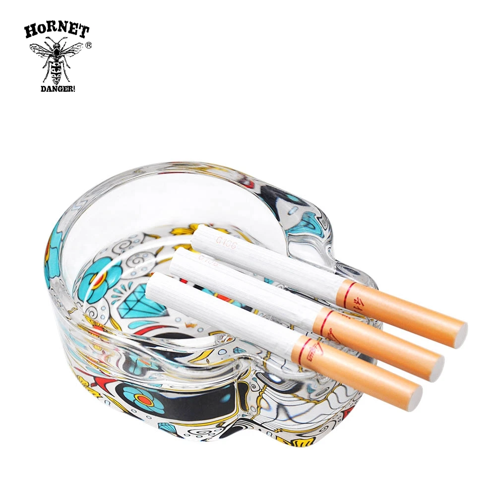 

HORNET Handmade Sugar Skull Glass Ashtray Three Cigarette Ash Holder 62MM Cigarette Ashtray Day of The Dead Glass Cigar Ashtray