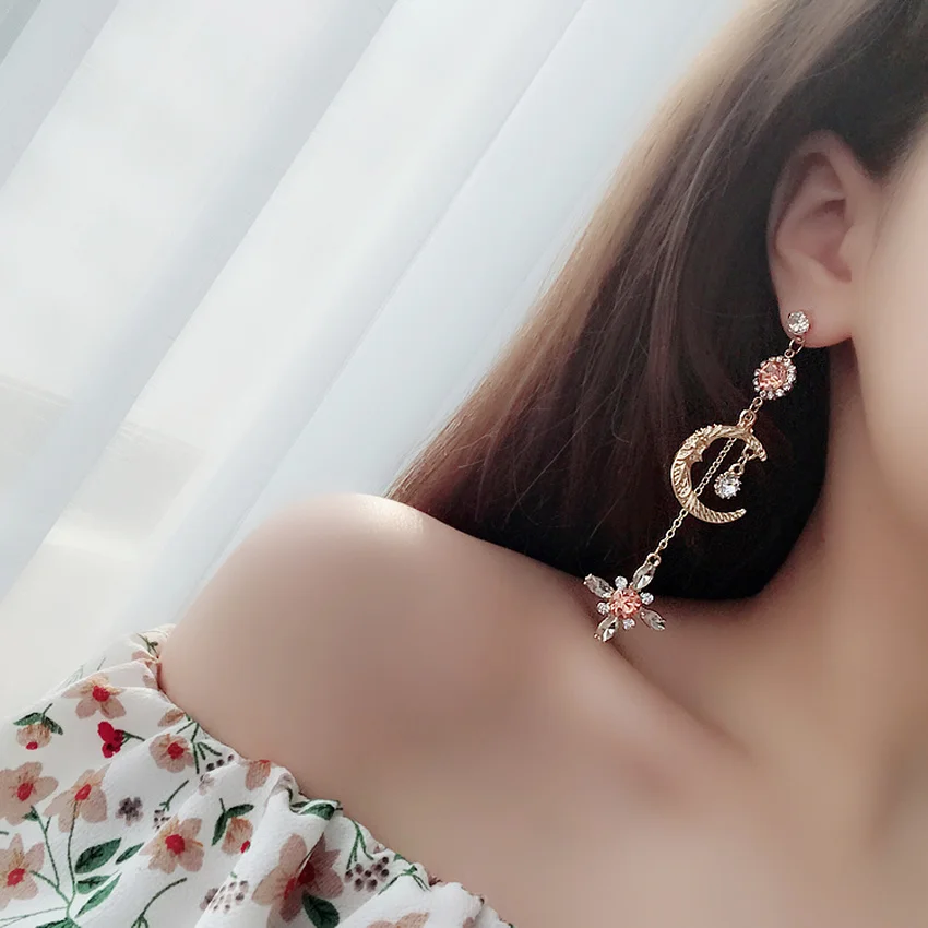 

Newest Shiny Crystal Star Moon Earrings Charming Earrings for Women 2019 Fashion Jewelry Handmade Female Long Drop Earrings Gift
