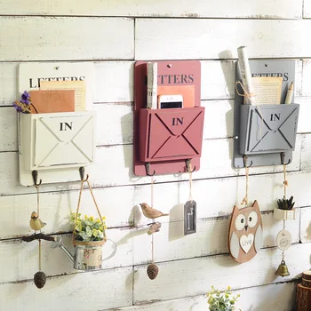 

The wall hanging on the wall decorations of American retro coffee shop clothing shop wall wall hanging hook