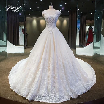 شراءفساتين زفاف Fmogl Vestido De Noiva فاخرة دانتيل على شكل حرف A فساتين زفاف 2019 ذيل شابيل زينة نمط مطرز تول فساتين العروس