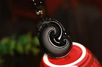 

2016 a new natural Obsidian dragon Ruyi pendant brave Korean male and female lovers Crystal Necklace