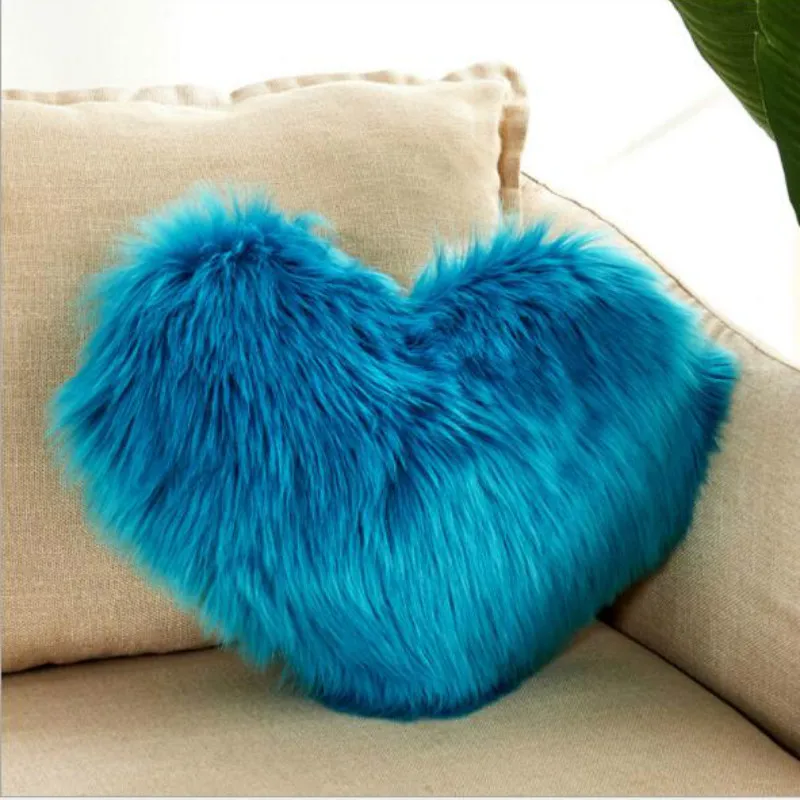 

3D Love Shaped Cushion Faux Fur Pillowcase Heart Shaped Long Hair Plush Pillow with/without Core Home Decor