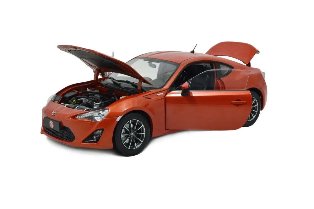 toyota_GT86_2013_orange_004