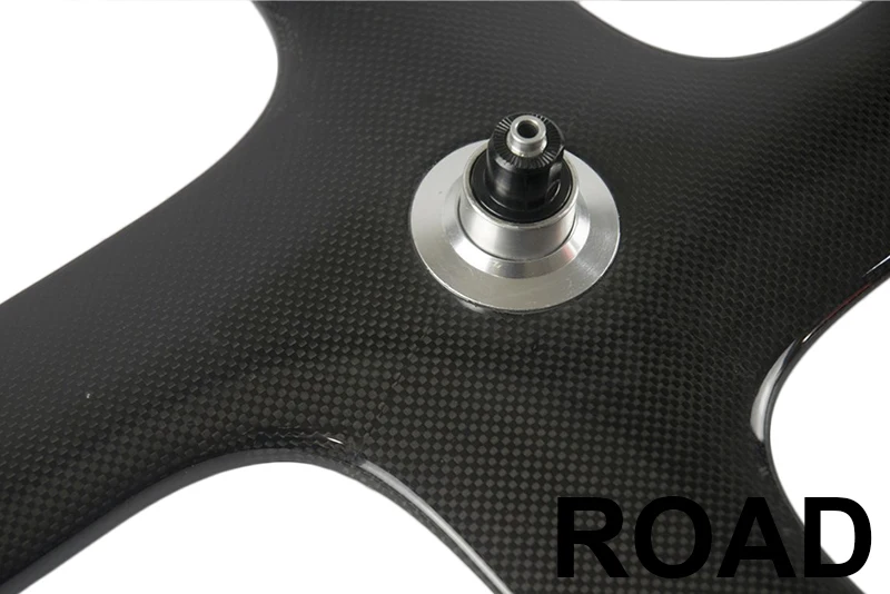 four spokes carbon bike wheel road front