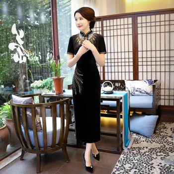 

New Autumn Handmade Beads Lady Velvet Qipao Vintage High Split Sexy Long Cheongsam Elegant Chinese Dress Performance Costume