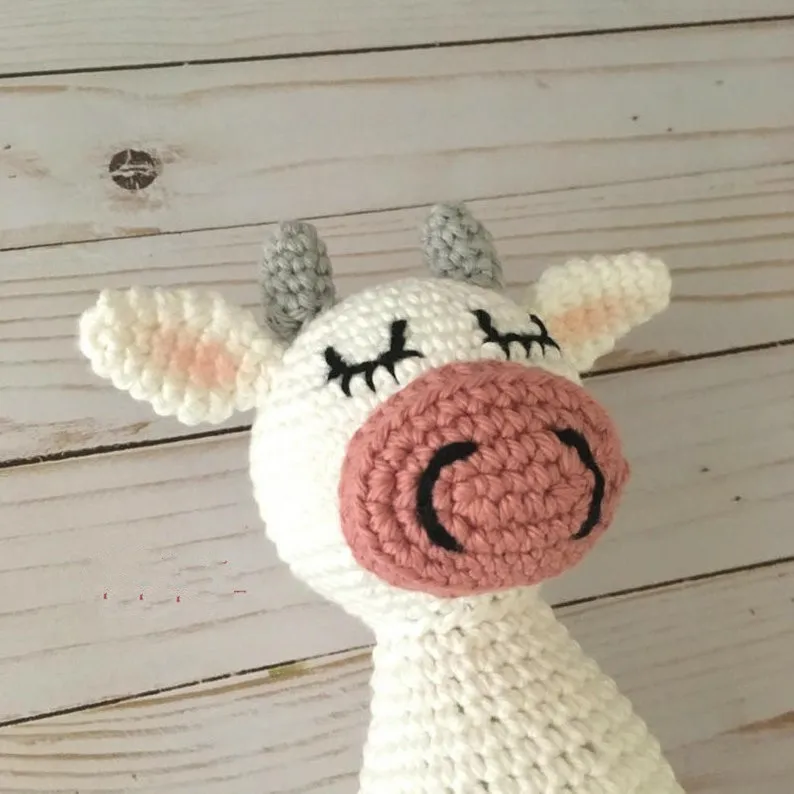 Крючком игрушки amigurumi погремушка ручной работы кукла корова Номер модели YJS0015