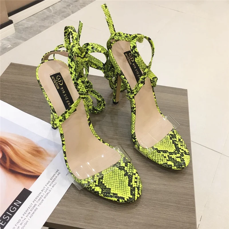 Г., новые летние дизайнерские женские неоновые сандалии со шнуровкой на каблуке пикантные сандалии-гладиаторы на тонком высоком каблуке Праздничная обувь с змеиным узором