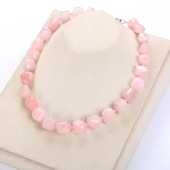

Natural Crystal Pendant Pink Stone Rose Quartz Necklace Women Miss Crystal Roller Cabochons Irregular Original Vintage Classic