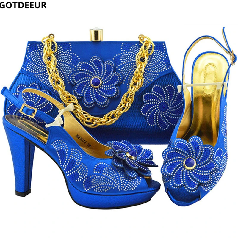 Italie En royal Nigérian peach Assorti purple Dernière Mis Décoré lemon red 2018 Gold Blue Mariage Et Green Chaussures Italiennes Femmes Appliques De Conception Avec Sac qWBBgZpaw
