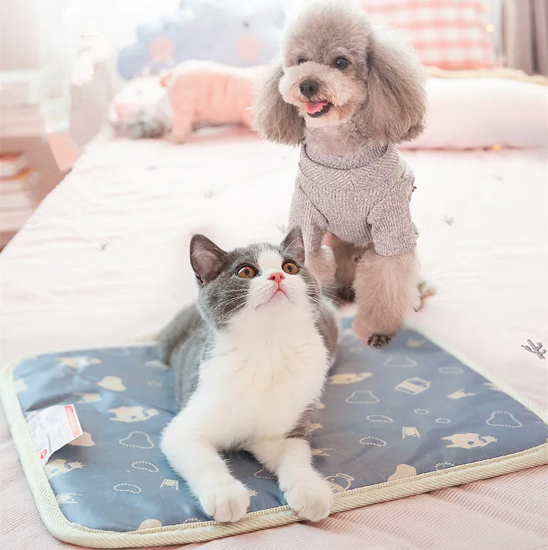 220V Pet heating blanket.Dog cat blanket. Anti-bite Leakage prevention waterproof and sturdy electric blanket | Дом и сад