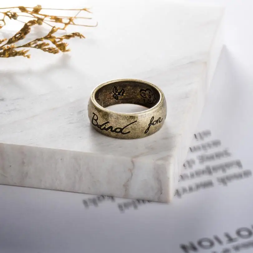 

Personality Punk Man Finger Rings Hip Hop Round Simple Engraved Flower Eye Letter Bronze Silver Color Stainless SteeL Ring Men